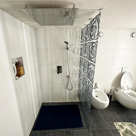 40m² Atypique Proche De La Διαμέρισμα Νίκαια
